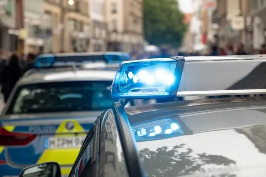 14 jarig meisje meer dan een jaar vermist zwanger gevonden verstopt in kast
