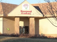 3 citados por abuso infantil conectados con la guarderia de omaha