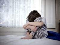 angst voor kindermishandeling neemt toe in vale of glamorgan aantal verdubbelt in de afgelopen twee jaar