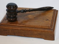 brown co overlevende van kindermisbruik je hebt mijn jeugd gestolen je hebt mijn ontwikkeling gestolen maar ik weiger je mijn toekomst te laten stelen
