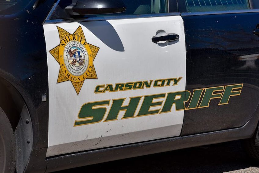 carson city arrestaties man vast voor vermeend misdrijf kindermishandeling huiselijk geweld