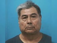 detenido un popular entrenador de futbol tras descubrirse en su movil videos de chicos drogados que dejo en un restaurante