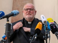 duitse kardinaal treedt af wegens falen kerk in misbruikschandaal