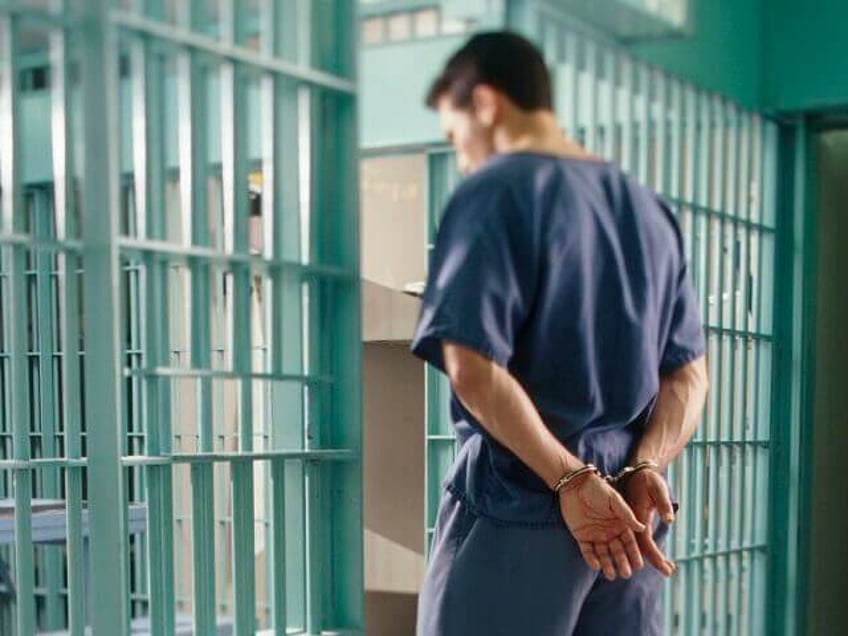 ecuadorian migrant sentenced to 7 years for possession of child porn