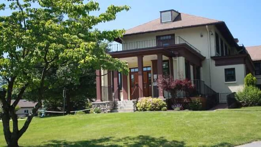 el childrens home de poughkeepsie se ve involucrado en una demanda por maltrato infantil
