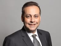 el ex diputado conservador declarado culpable de agresion sexual asesoro sobre la explotacion sexual infantil