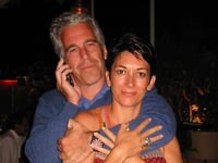 el hecho de que un jurado no revele los abusos hizo que el juicio de ghislaine maxwell no sea justo e imparcial