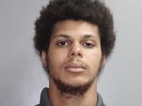 el juicio por el asesinato de kyle christopher se retrasa de nuevo en medio de la confusion del acuerdo de culpabilidad