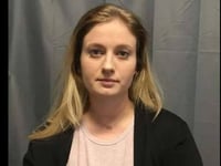 emma delaney hancock getrouwde voormalige vervangster beschuldigd van vermeende aafaire met 15 jarige studente