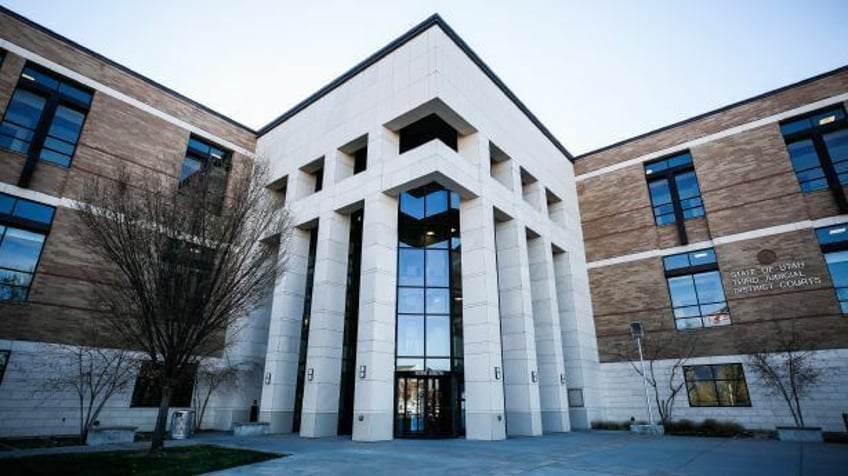 employee at utah school for troubled teens charged with child abuse