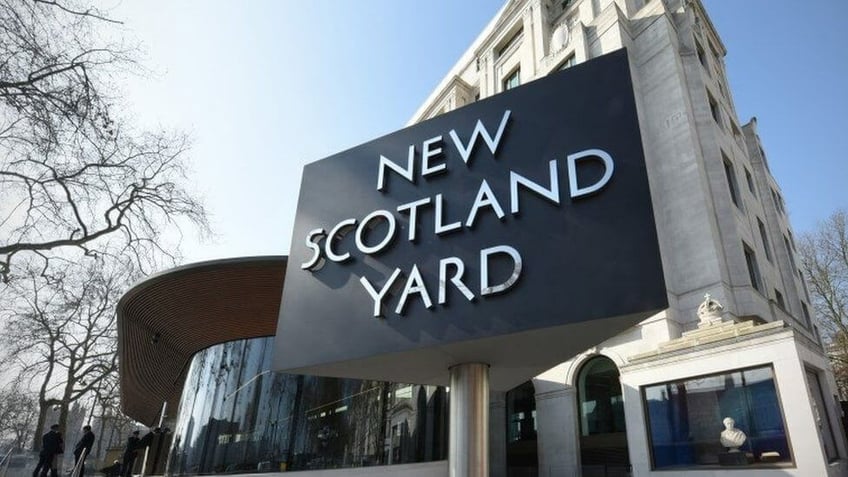 former met sex crime pc sentenced for child abuse images