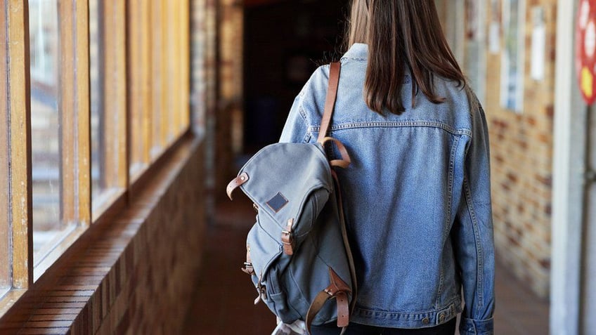 girls asked for nudes by up to 11 boys a night ofsted finds