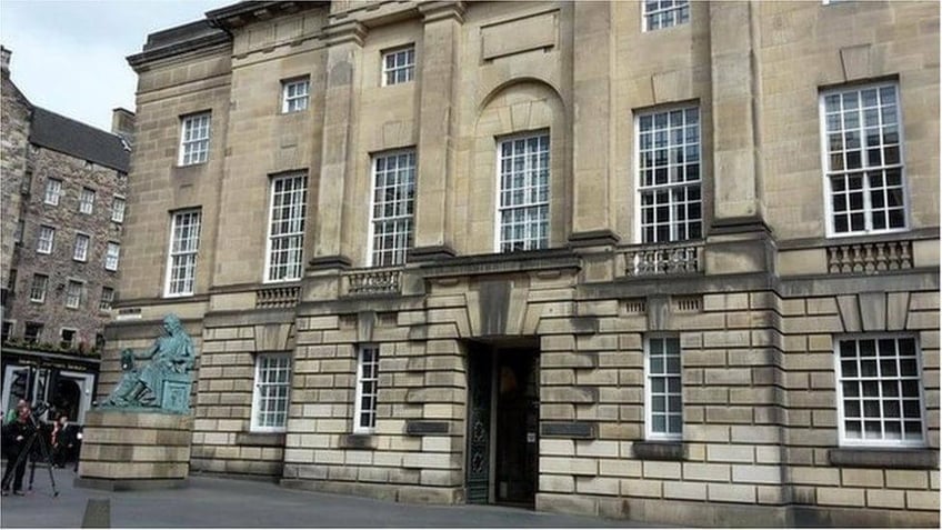 hombre condenado a 13 anos de prision por terrible violacion y abuso infantil