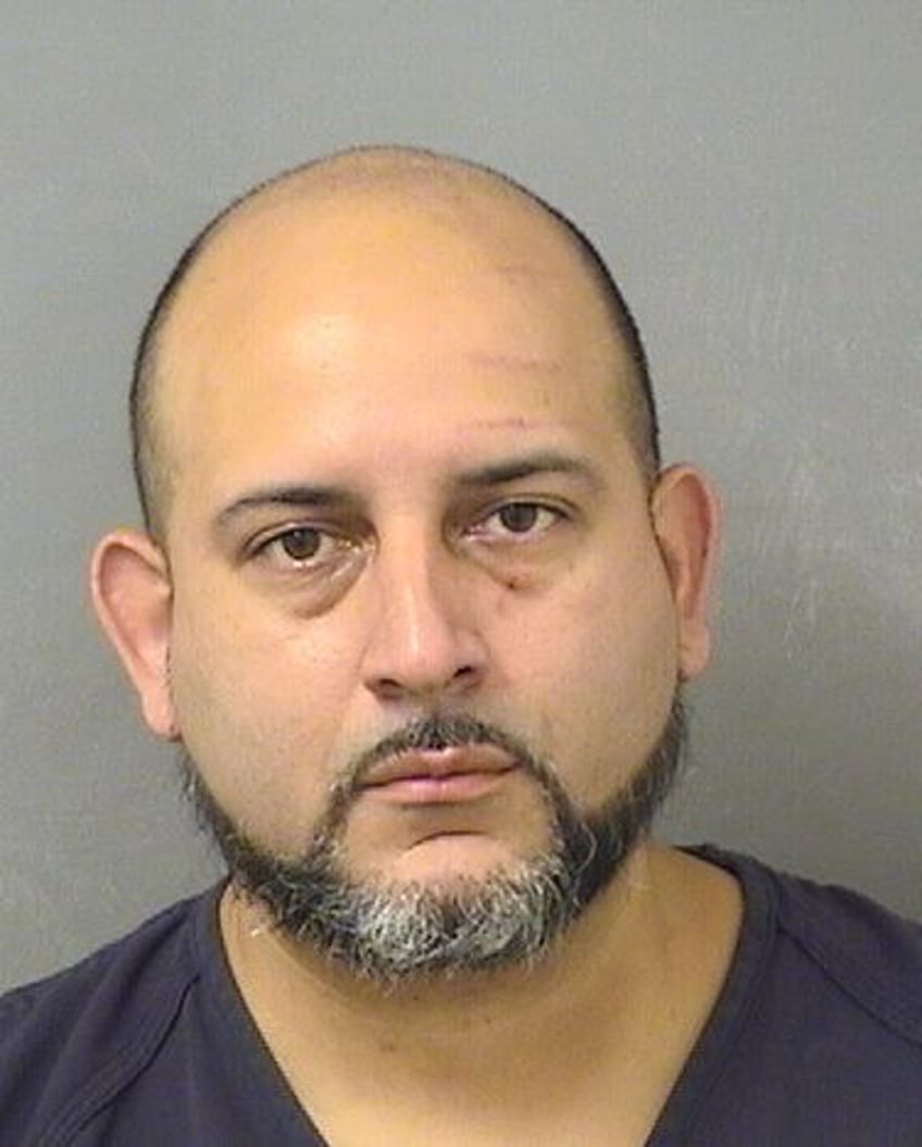 hombre de boca raton encarcelado por abuso infantil