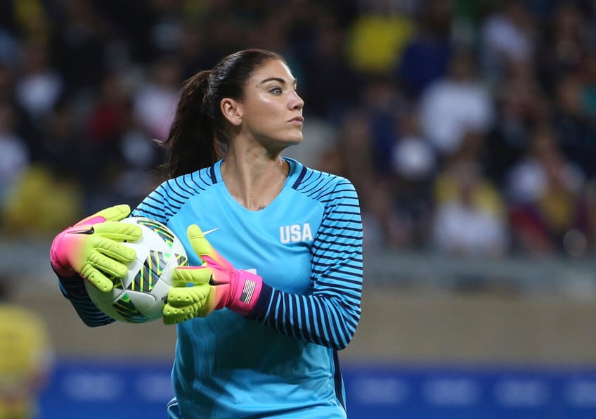 hope solo gearresteerd voor rijden onder invloed kindermishandeling