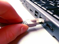 informe publico sobre cientos de miles de imagenes de abuso infantil a irish watchdog