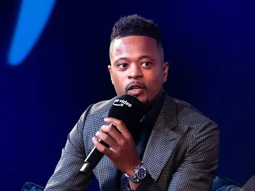 je voelt schaamte patrice evra geeft openheid over seksueel misbruik als hij zich aansluit bij einde geweld campagne