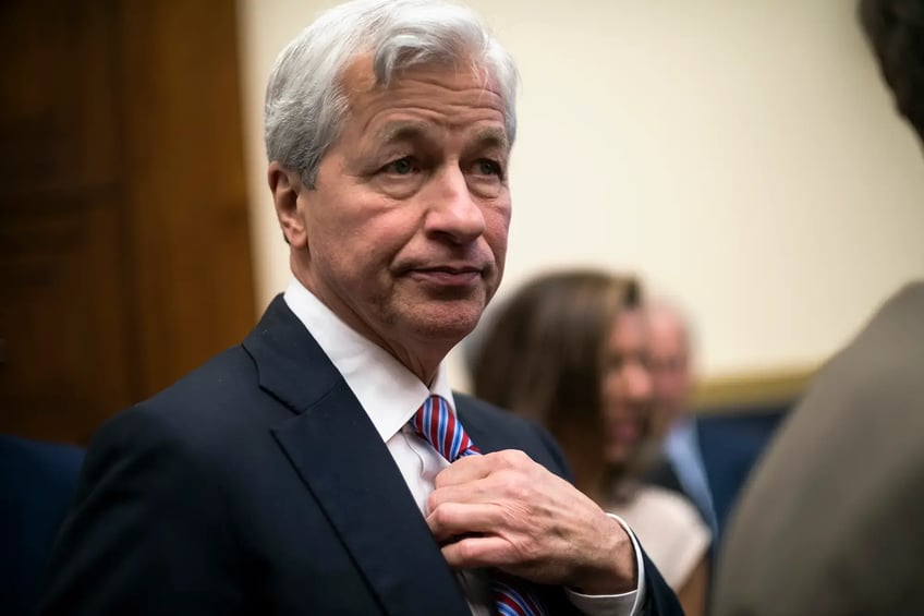 jeffrey epstein sex abuse accusers sue jpmorgan deutsche bank for alleged cover up