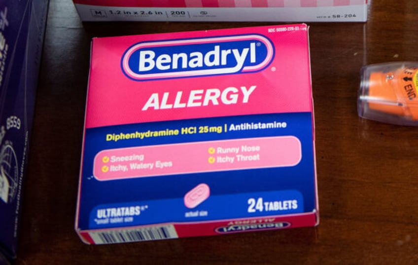 kind sterft na overdosis van gewoon allergiemedicijn in tik tok challenge