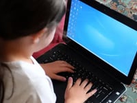 kinderen tussen drie en zes jaar slachtoffer van zelfveroorzaakt seksueel misbruik van kinderen