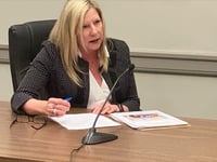 la fiscalia del condado de ohio quiere financiacion para un abogado que se encargue de los casos de abandono de ninos