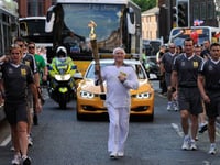 la policia vuelve a interrogar al olimpico de york tras mas acusaciones de abuso de menores