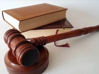 litchfield man aangeklaagd voor bezit kinderpornografie