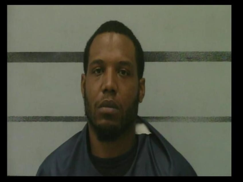 man sentenced to 10 years in prison for sexually abusing girls