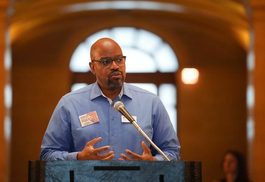 minnesota legislators tackle sinkholes in mental health system