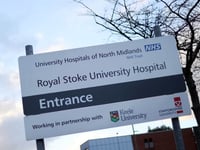nhs ziekenhuisarts gearresteerd op verdenking van seksueel misbruik van minderjarige patient