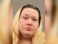 ninera acusada de violar a un nino de 13 anos diciendole que lo tomara como un hombre