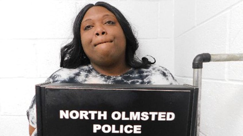 Giant Eagle stabbing suspect Bionca Ellis