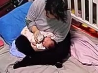 oppas onderzocht voor vermeende mishandeling van maand oude baby