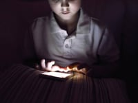 oproepen naar hotline voor kindermisbruik stegen met bijna 14 in het begin van de pandemie blijkt uit studie
