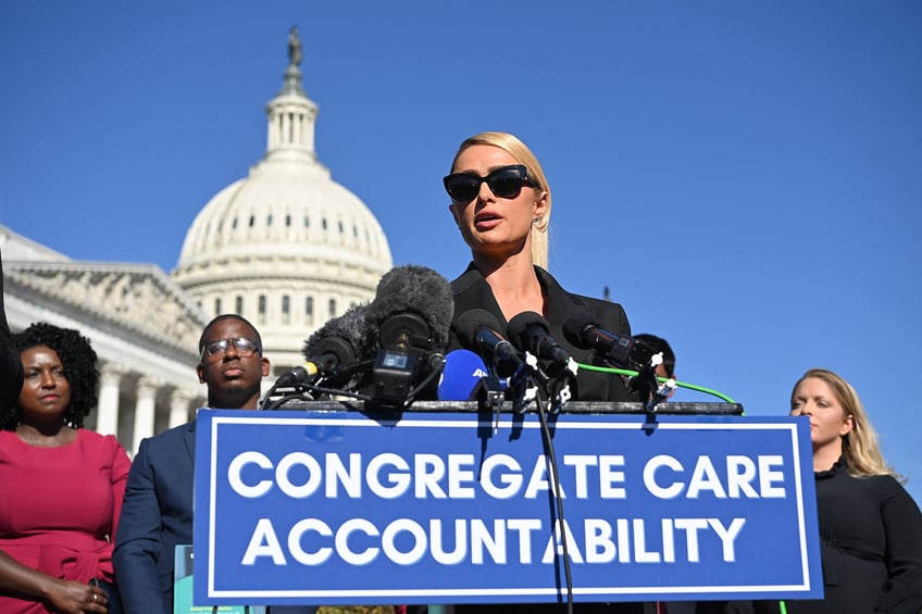paris hilton meets with congress to discuss kids congregate care facilities