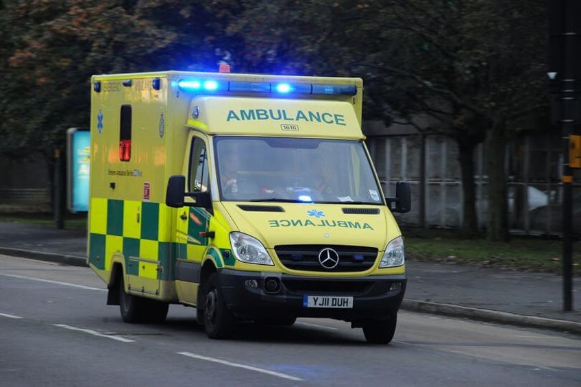 pedofiele yorkshire paramedicus maakte gruwelijke beelden van kindermisbruik