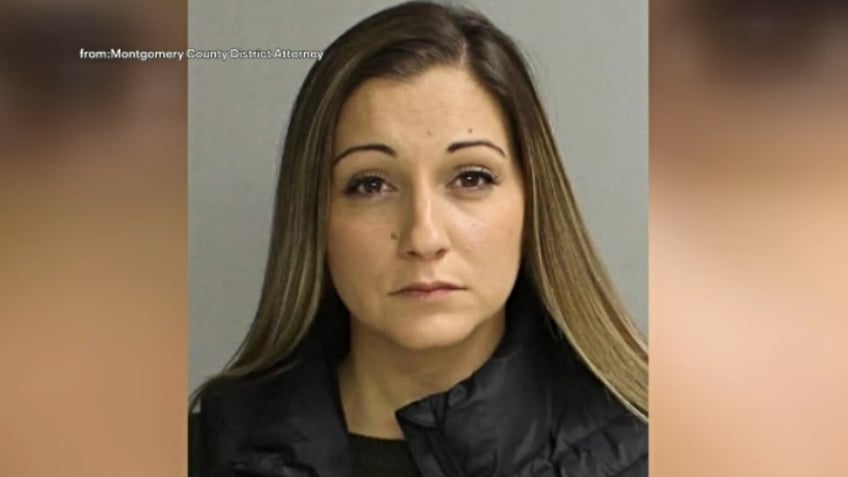 Kelly Ann Schuttte mugshot photo