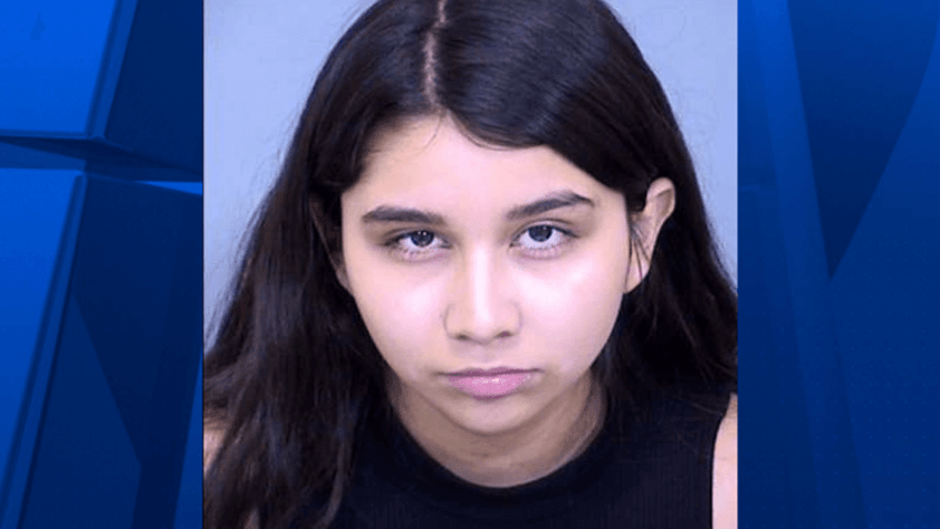 phoenix mom faces child abuse charge after baby ate fentanyl in his crib police say