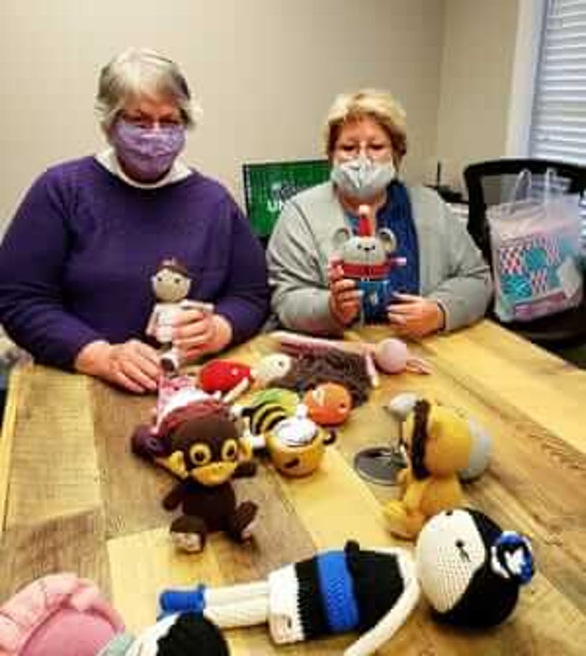 quilts provide a warm hug for victims of abuse