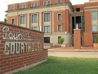 roundup stillwater man onlangs aangeklaagd voor seksueel misbruik van kind