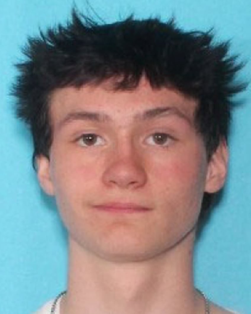 Ryan Mackew Missing Since May 31, 2025 From Evergreen Park, IL