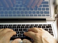 seksueel wangedrag van leraren neemt toe op openbare scholen in de vs rapport