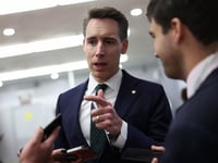 senator josh hawley noemt schietpartij in nashville een haatmisdaad tegen christenen vraagt fbi onderzoek