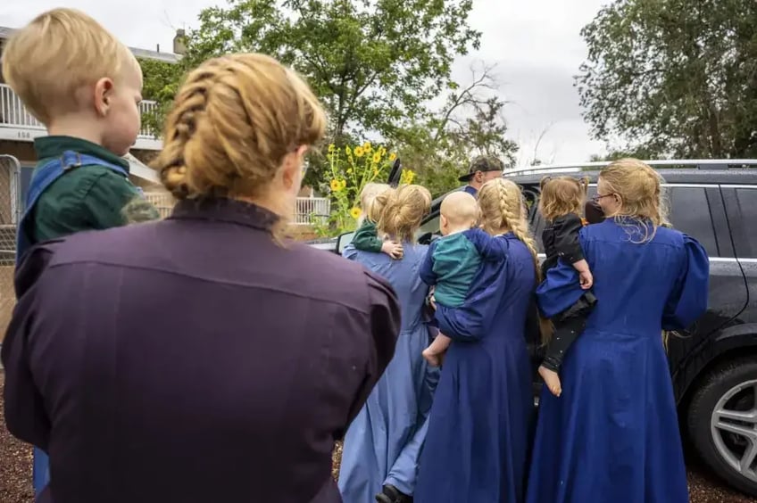 victims of arizona polygamist cult leader samuel bateman ran away from group homes hid in airbnb