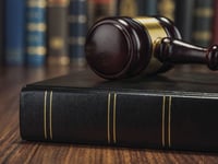 walla walla brandweerman pleit onschuldig aan kindermisbruik datum rechtszaak vastgesteld