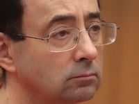 wat gebeurde er met larry nassars familie nadat hij was veroordeeld tot de gevangenis