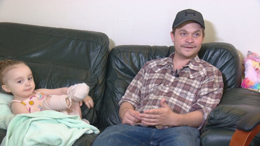 young colorado girl whose mom kaylee messerly is charged with child abuse to be fitted with artificial legs